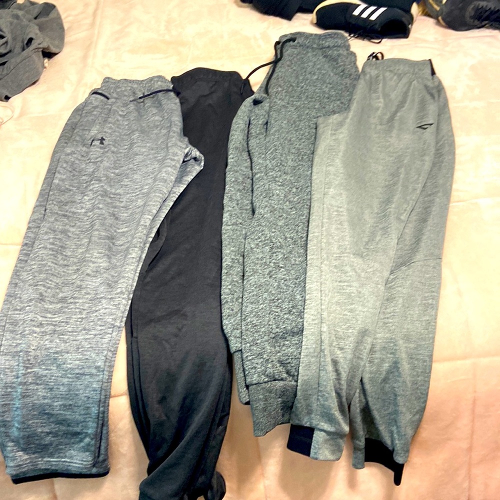 4 random brand men sweat pants